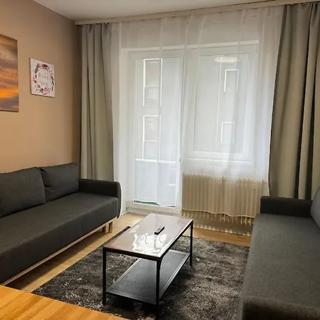 Choice - Für Bis Zu 12 Personen * Berlin